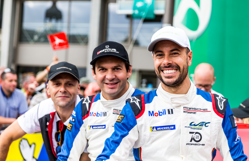 Illustration for article titled The Le Mans Driver Parade Is Absolutely Bonkers